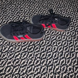 Boys adidas black